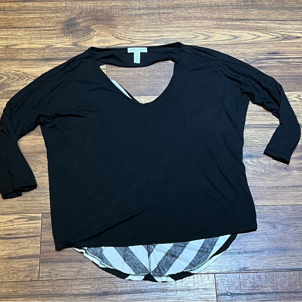Ambiance Apparel Blouse Size Large